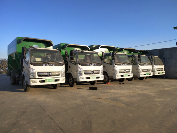 12方撒料車(chē)